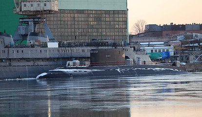 Image showing  submarine to the pier