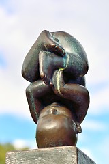 Image showing Upside down baby statue in Vigeland