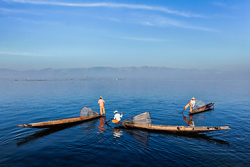 Image showing  Traditional Burmese fisherman at Inle lake, Myanmar