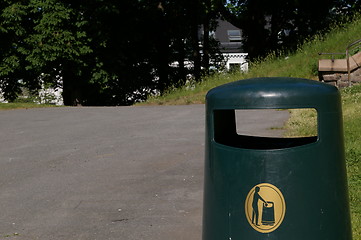 Image showing Dustbin