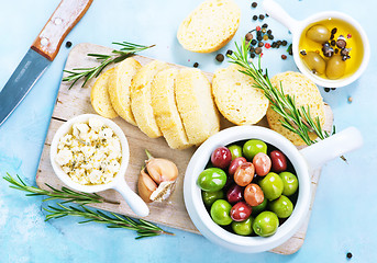 Image showing olives and bread