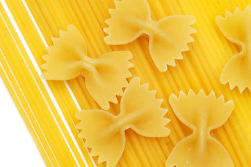 Image showing Spaghetti and farfalle