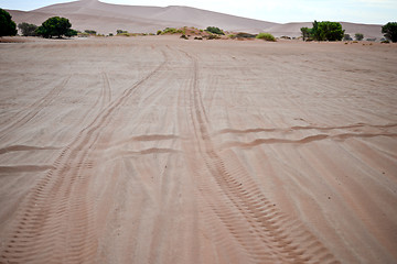 Image showing road in desert