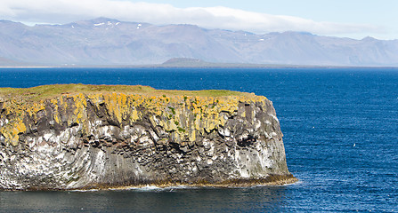 Image showing On the edge of the cliff - Iceland