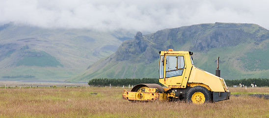 Image showing Road roller working