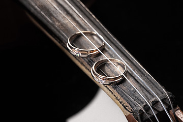 Image showing Rings And Violin