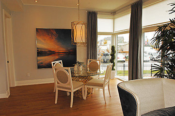 Image showing Cozy small family room.