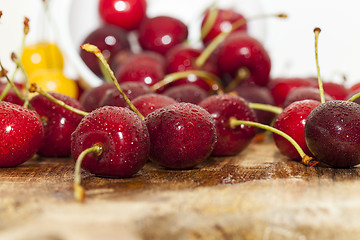 Image showing juicy and ripe cherries