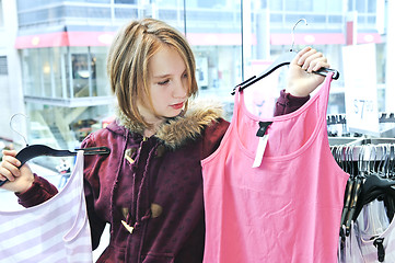 Image showing Teenage girl shopping