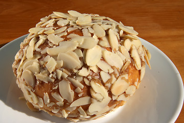 Image showing Almond flake bun