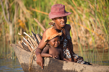 Image showing Life in madagascar countryside on river