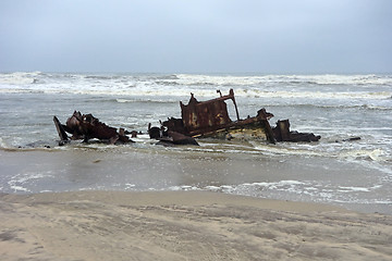 Image showing shipwreck on Skeleton coast