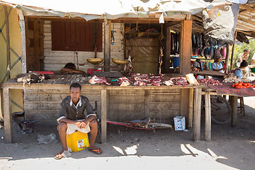 Image showing Malagasy peoples on marketplace in Madagascar