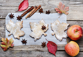 Image showing Cookies and autumn apples