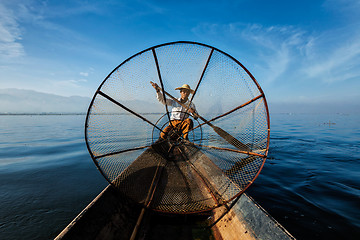 Image showing  Traditional Burmese fisherman at Inle lake, Myanmar