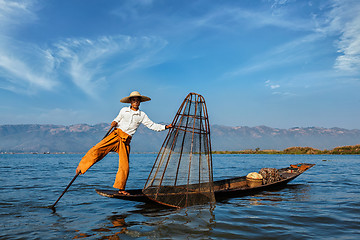 Image showing  Traditional Burmese fisherman at Inle lake, Myanmar