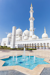 Image showing Sheikh Zayed Grand Mosque, Abu Dhabi, United Arab Emirates.