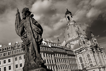 Image showing View from Turks fountain (Friedensbrunnen) to Church of Our Lady