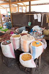 Image showing Malagasy peoples on marketplace in Madagascar