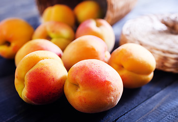 Image showing peaches