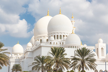 Image showing Sheikh Zayed Grand Mosque, Abu Dhabi, United Arab Emirates.