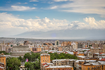 Image showing Crowded city of Yerevan