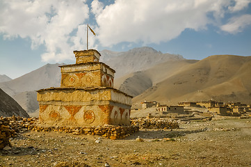 Image showing House with flag