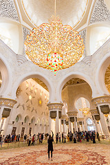 Image showing Magnificent interior of Sheikh Zayed Grand Mosque in Abu Dhabi, UAE.