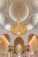 Image showing Interior of Sheikh Zayed Grand Mosque, Abu Dhabi, United Arab Emirates.