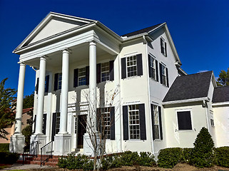 Image showing Colonial House