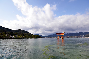 Image showing Floating Torii gate of Itsukushima Shrine, Japan