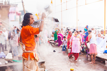 Image showing Morning ritual, Dashaswamedh Ghat