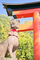 Image showing Fox statue at Fushimi Inari shrine in Kyoto