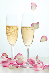 Image showing two glasses of champagne