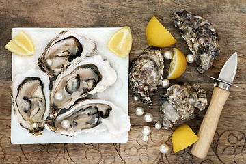 Image showing Oysters and Pearls