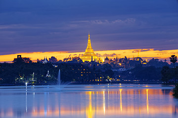 Image showing Shwedagon Pagoda at sunset