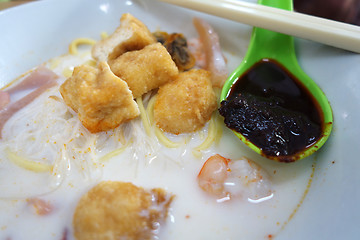 Image showing Famous Penang white curry noodle