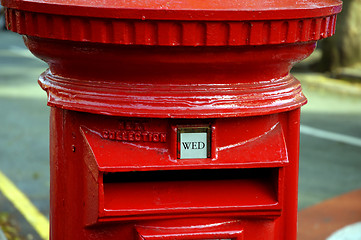 Image showing British Postbox