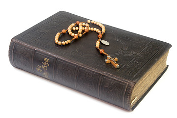 Image showing Ancient bible with rosary