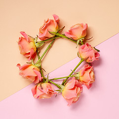 Image showing wreath of pink roses