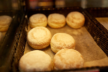 Image showing close up of buns at bakery or grocery store