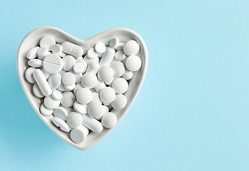 Image showing bowl of white pills