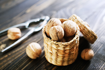 Image showing walnuts