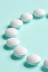 Image showing white pills macro