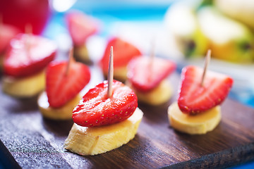 Image showing canape with fruits