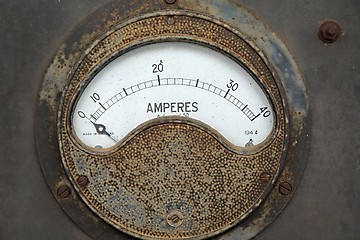 Image showing Old rusty ampere meter