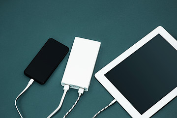 Image showing Power bank and mobile phone