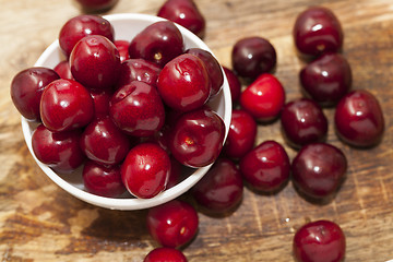 Image showing maroon ripe cherries