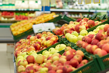 Image showing ripe apples at grocery store or market