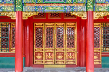 Image showing Gateway with red Chinese doors